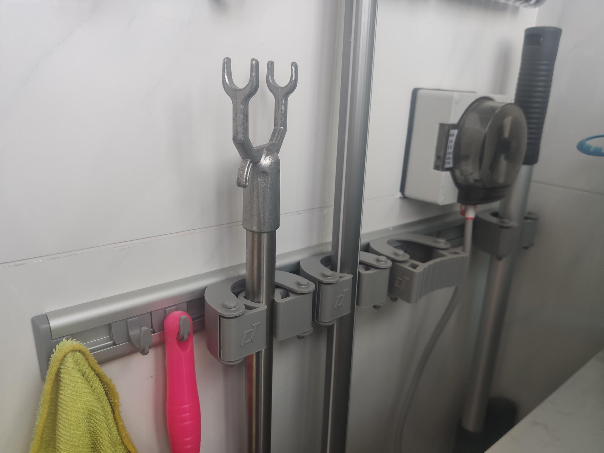 收納工具掛架使（shǐ）用展示