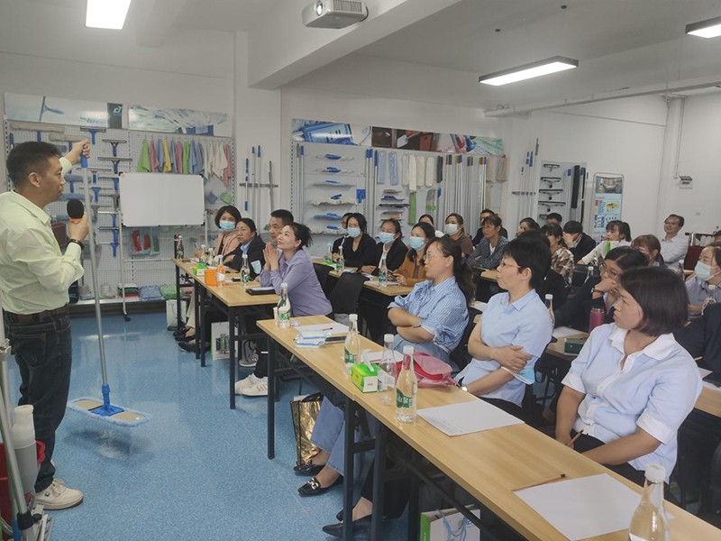 17c.嫩草网在线观看免费高感控商業清潔解(jiě)決方案——昆(kūn)明站花絮