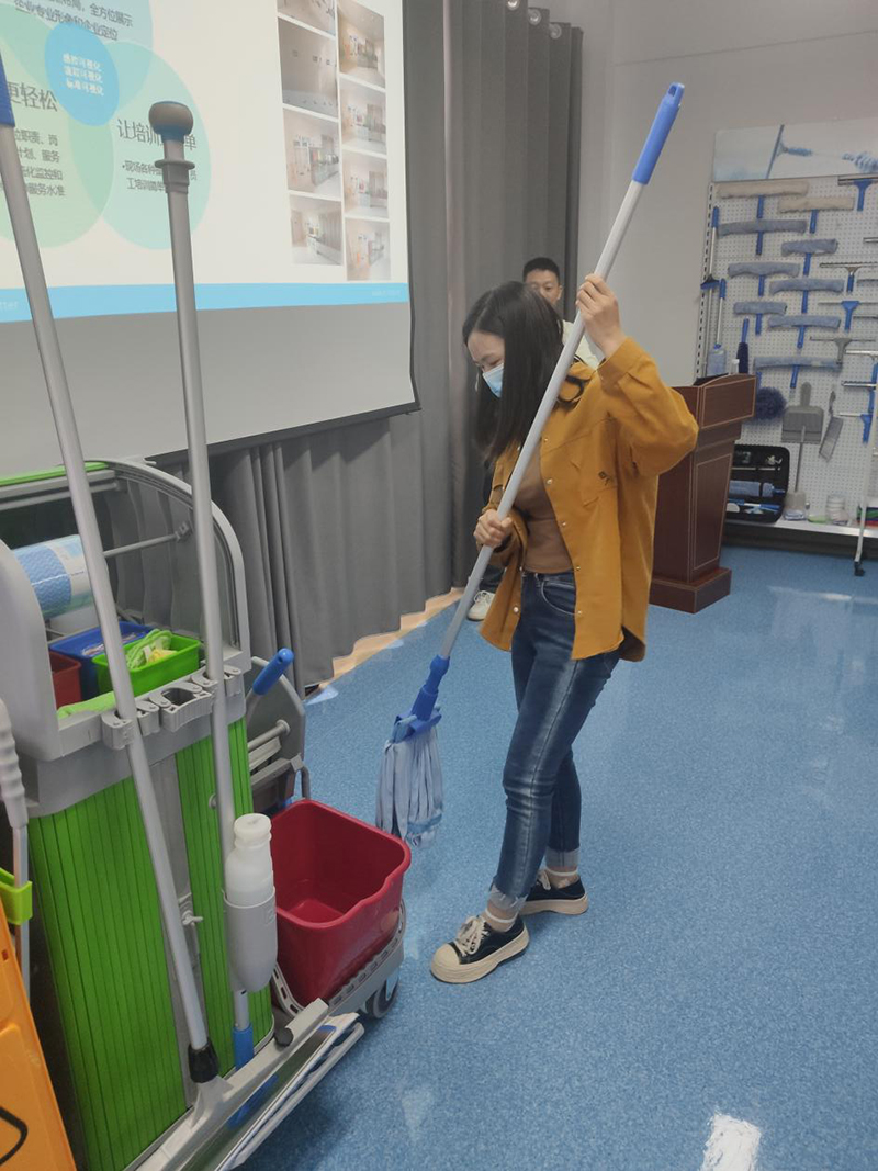 17c.嫩草网在线观看免费(dá)高感控商業清潔(jié)解決方案——昆明站花絮