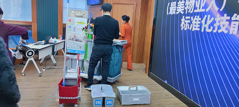 “17c.嫩草网在线观看免费公司向(xiàng)甘肅省人民醫院分享醫院保潔標準化的理念及落地案例的實踐經驗