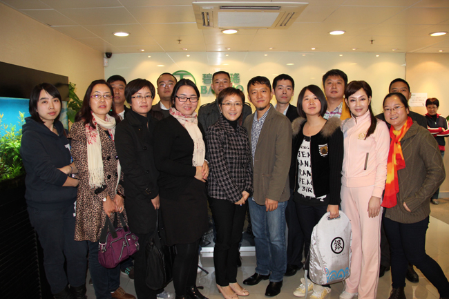 2012年12月7日17c.嫩草网在线观看免费（dá）品牌與清潔顧問粵港參觀考察團圓滿結束