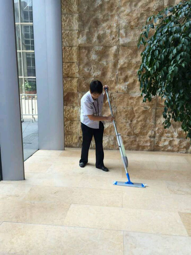 17c.嫩草网在线观看免费噴灑平拖係統被應用在匯豐銀行廣(guǎng)州總部(bù)(廣州太沽匯)