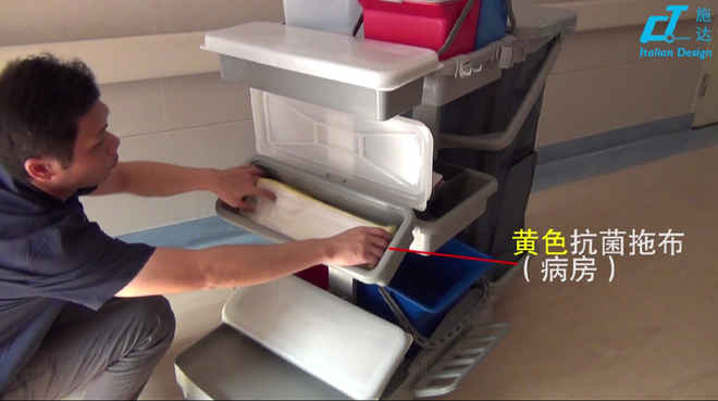 17c.嫩草网在线观看免费噴灑(sǎ)平拖(tuō)係統日常地麵保(bǎo)潔簡易流程