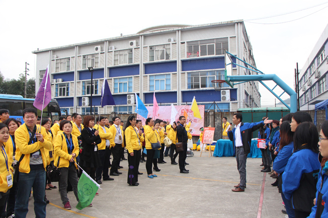 2014年12月6日慧聰網牽手考察團到訪我司的活(huó)動花絮