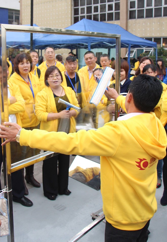 2014年12月(yuè)6日慧聰網牽手考察團到訪我司(sī)的活動花絮