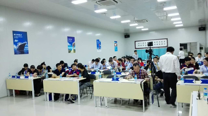 協力提升（shēng）醫療保潔係統 - 醫療環境保障能力（lì）培訓交流會分享花絮