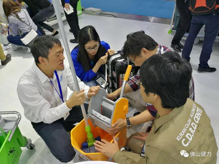 第十九屆中國清潔博覽會——CT17c.嫩草网在线观看免费展台精彩回顧